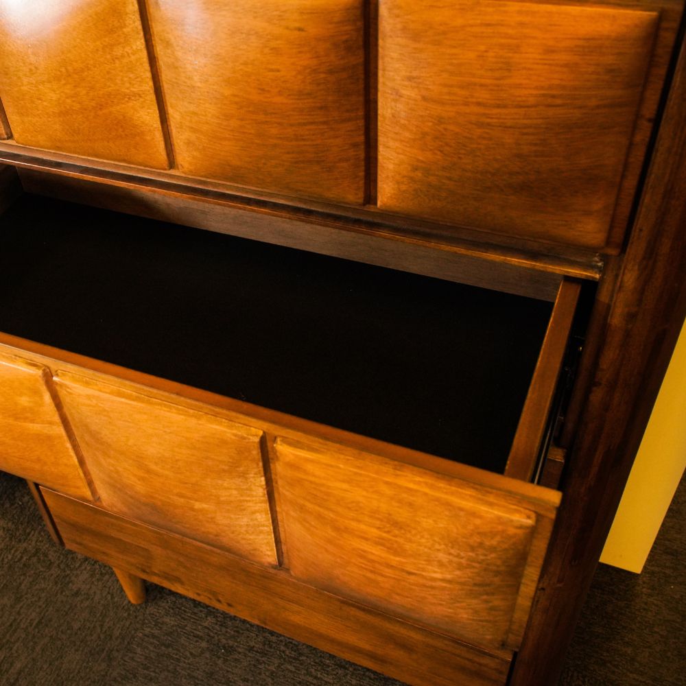 Bastia Chest of Drawers – Sleek Contemporary Storage | Grabit