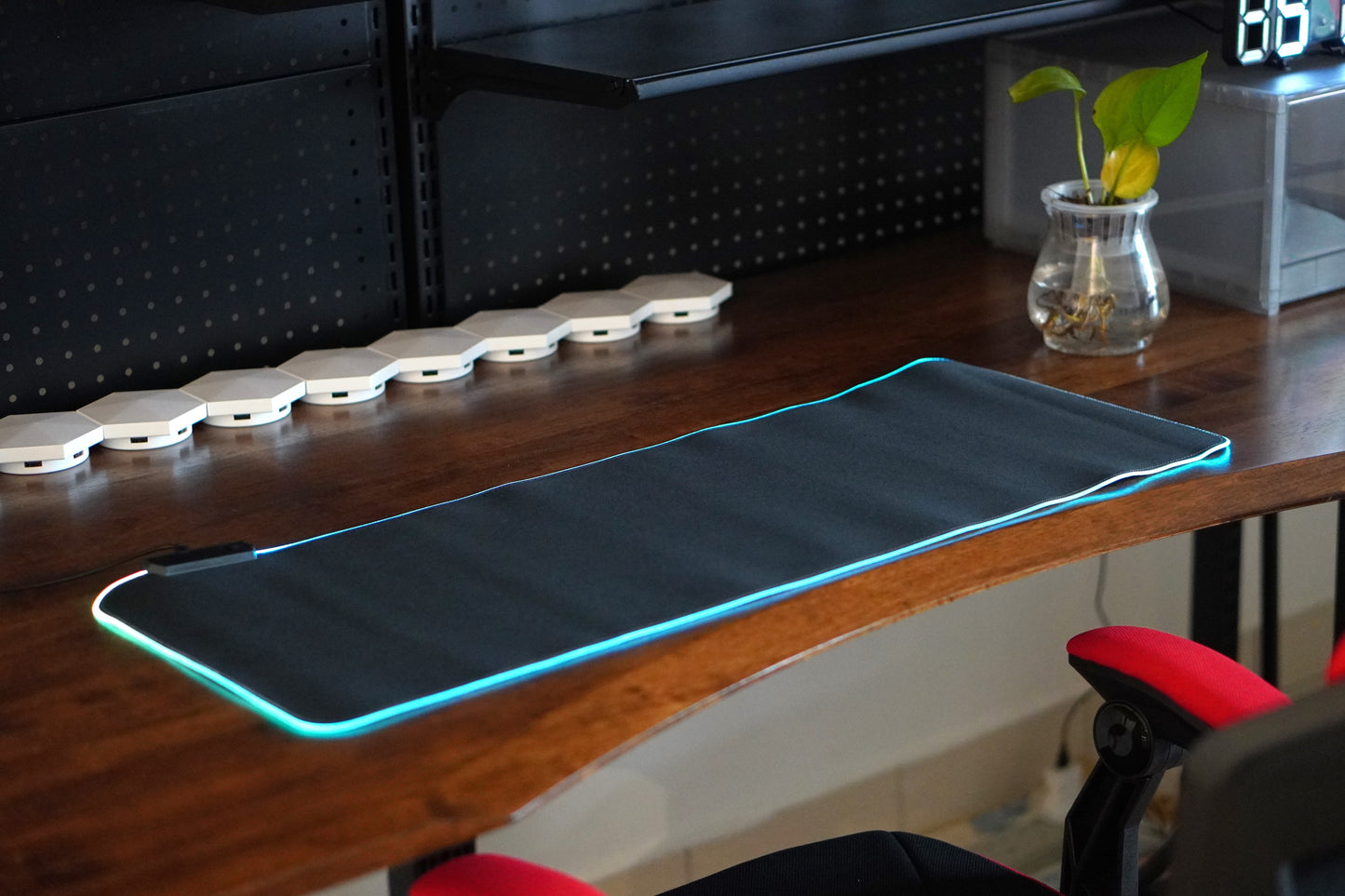 RGB LED Mouse Pad XLarge | Modern Gaming Mouse Pad KL | Grabit