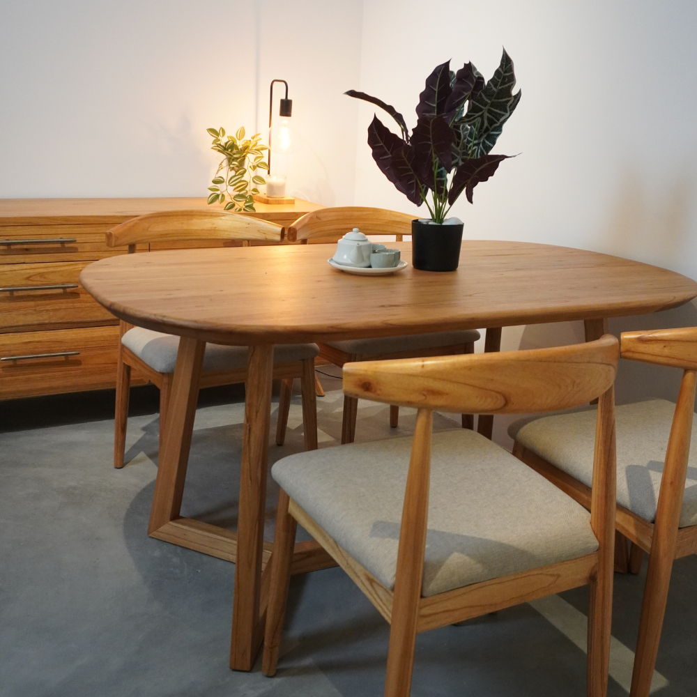 Selar Dining Table | Elegant Dining Table KL | Grabit
