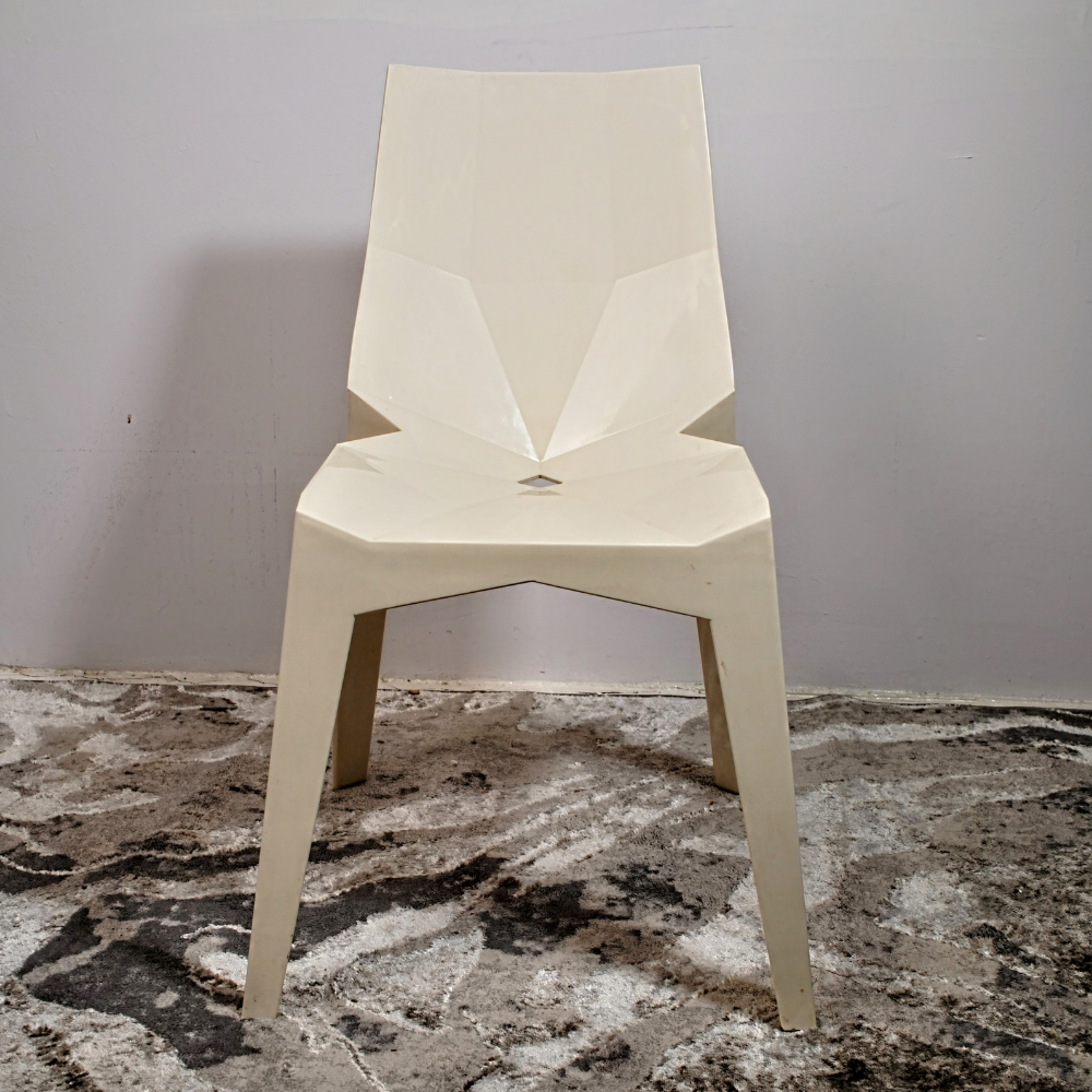 DS9 Plastic Dining Chair by Rainforest