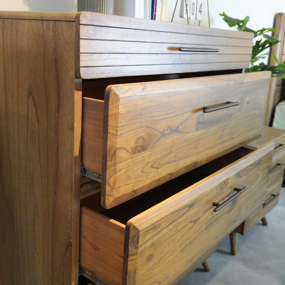 Burnam Chest Drawer (4)